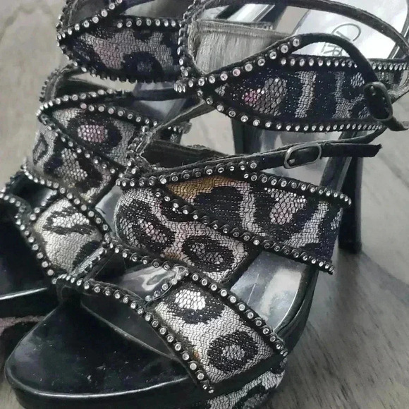 Carlos women's shoes.  Sz 6.5. - Picture 3 of 6